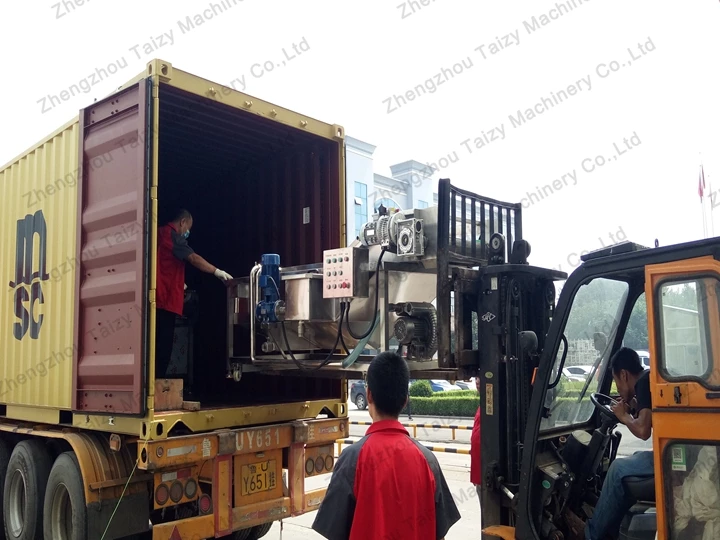 fries equipment loading for shipping